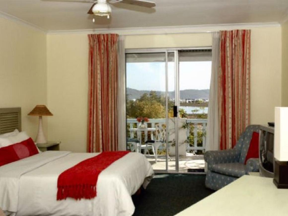 Lagoona Inn Κνύσνα Εξωτερικό φωτογραφία